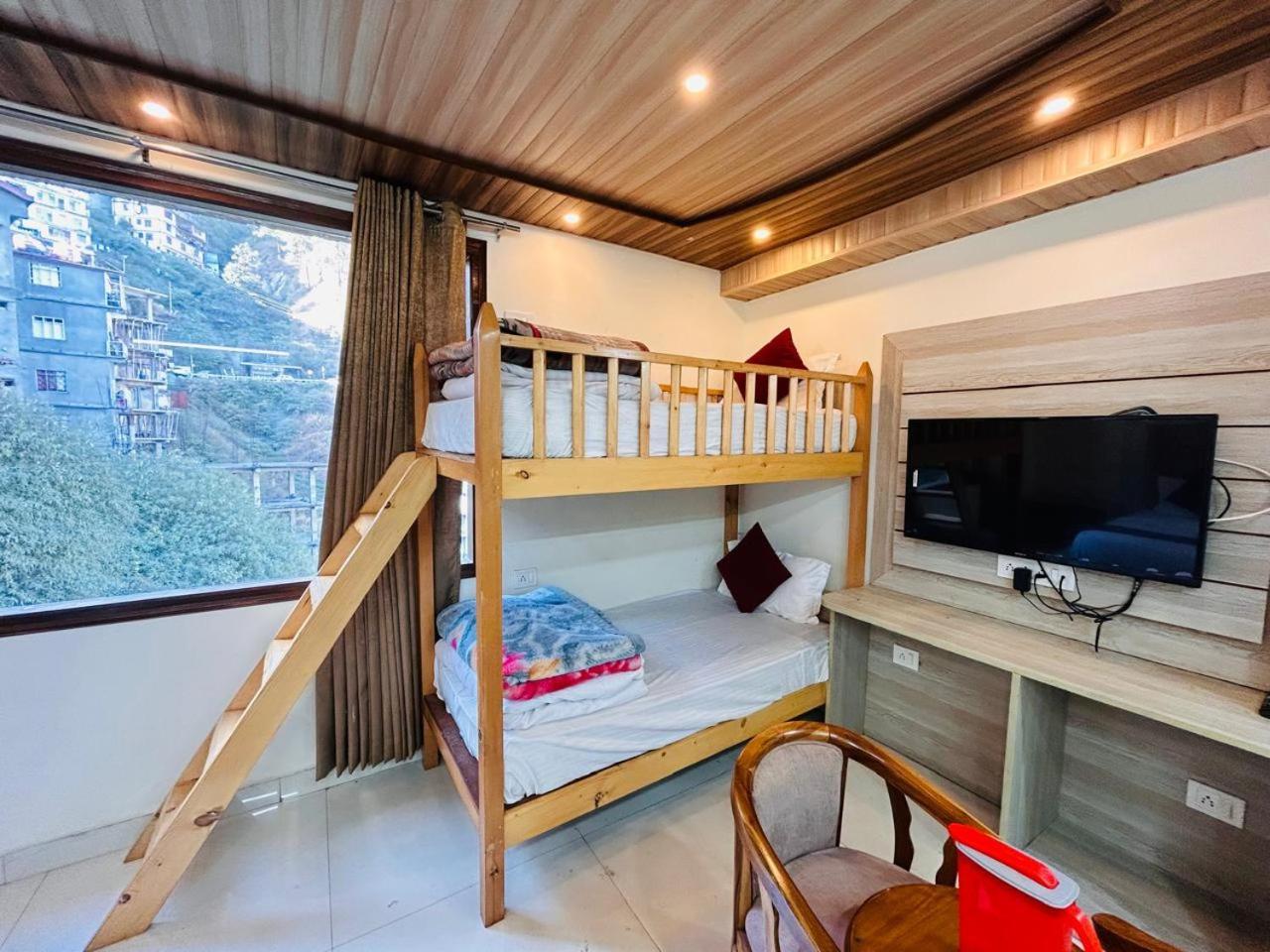 Yog Maya Regency B&B Shimla Exteriör bild