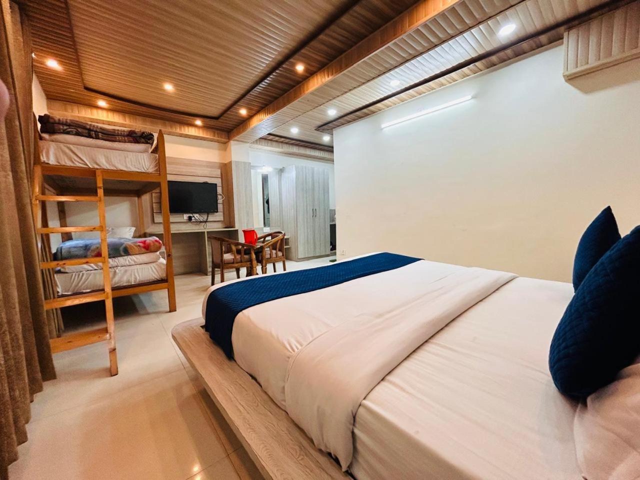 Yog Maya Regency B&B Shimla Exteriör bild