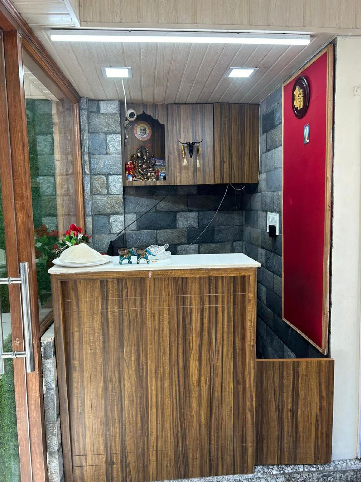 Yog Maya Regency B&B Shimla Exteriör bild