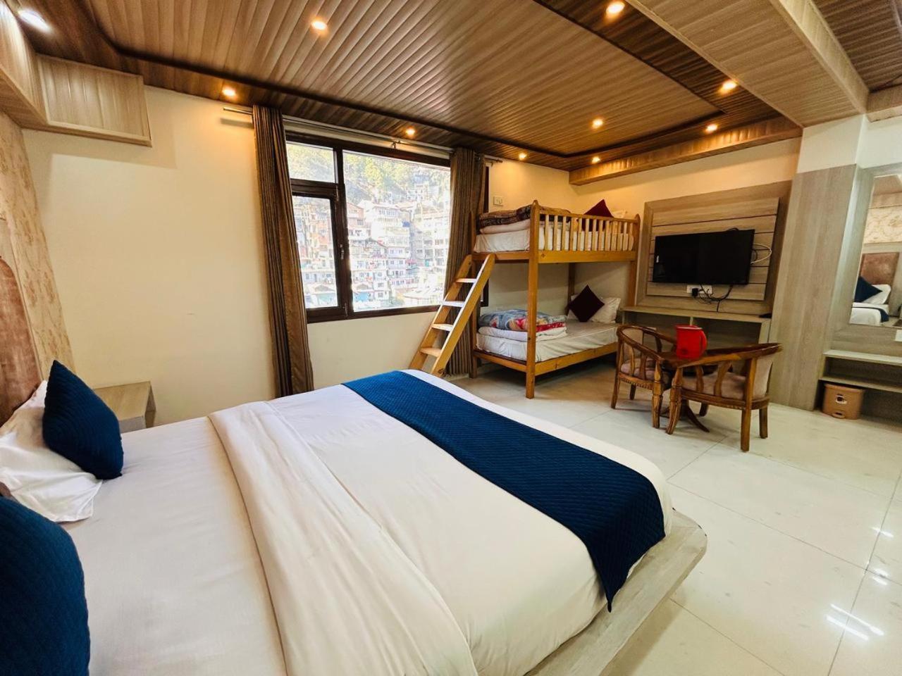 Yog Maya Regency B&B Shimla Exteriör bild