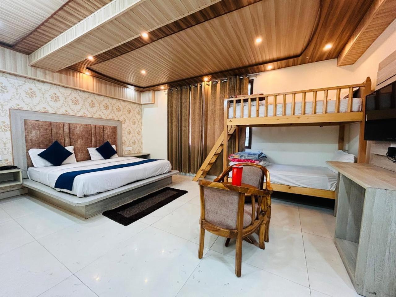 Yog Maya Regency B&B Shimla Exteriör bild